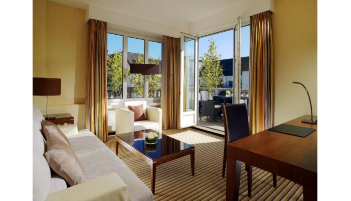 Sheraton Zurich Neues Schloss Hotel poza 4